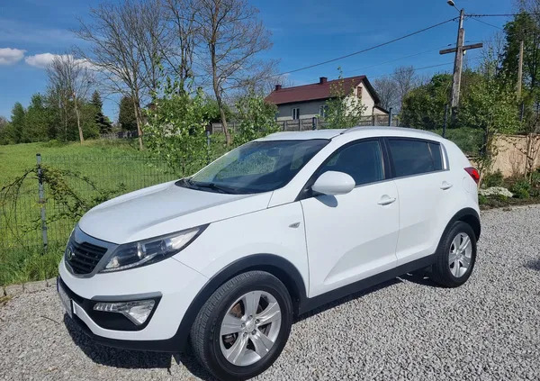 kia sportage Kia Sportage cena 44600 przebieg: 198500, rok produkcji 2013 z Staszów